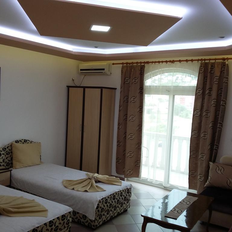 Apartments Aza Dobra Voda Ngoại thất bức ảnh