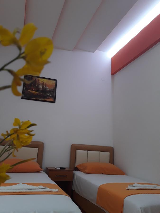 Apartments Aza Dobra Voda Ngoại thất bức ảnh