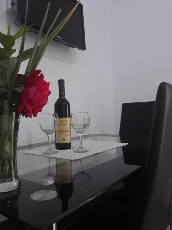 Apartments Aza Dobra Voda Ngoại thất bức ảnh