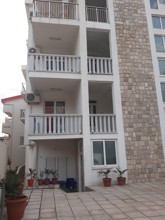 Apartments Aza Dobra Voda Ngoại thất bức ảnh