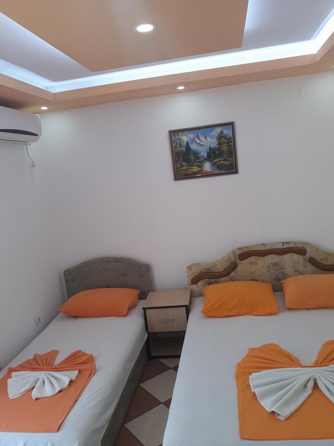 Apartments Aza Dobra Voda Ngoại thất bức ảnh